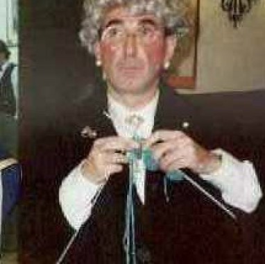 Carnavales, no sé de qué año. De Amoña Koskera. Aux fêtes de Carnaval, en quelle année ???. La mémé basque de St. Sébastien.