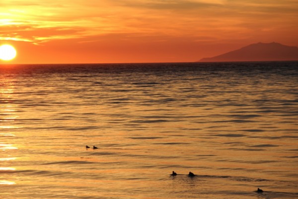 Le soleil El sol El sol puede ser un peligro si estamos expuestos mucho al sol. Le soleil peut être la cause d’un problème en plongée