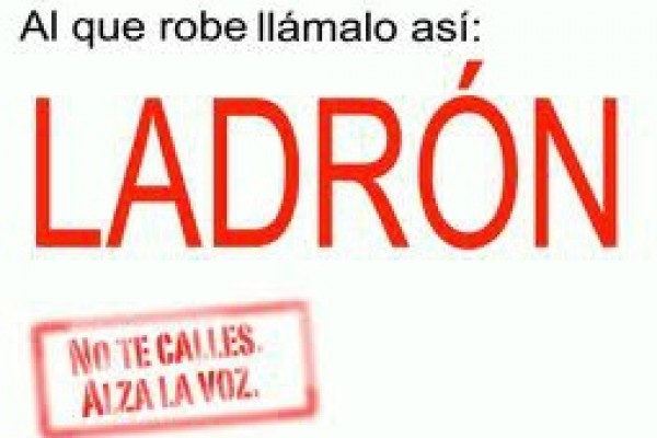 ¡ al ladrón ! Au voleur !